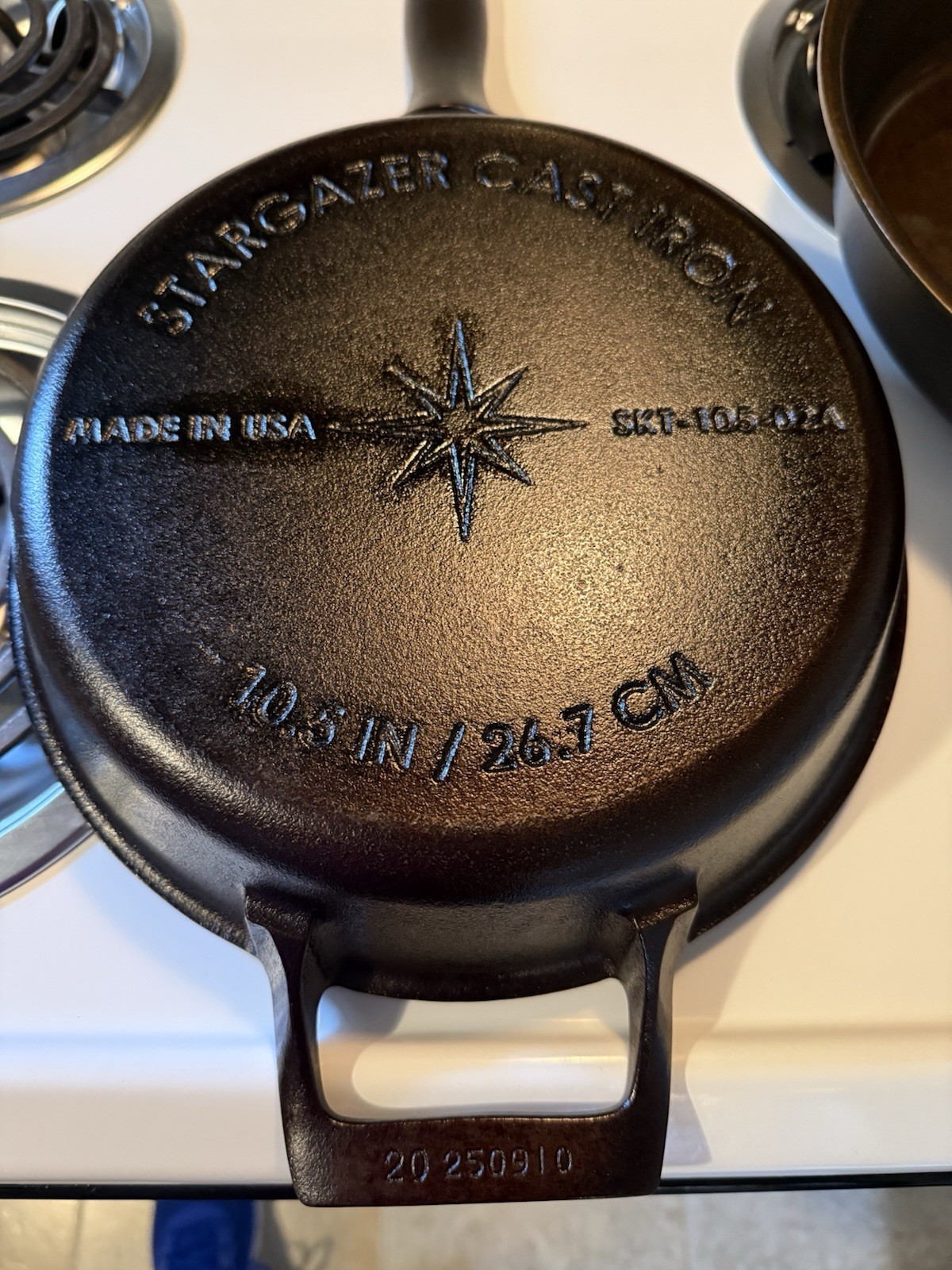 Stargazer Cast Iron 10.5 in Cast Iron Frying Pan Skillet Double Handle Made USA