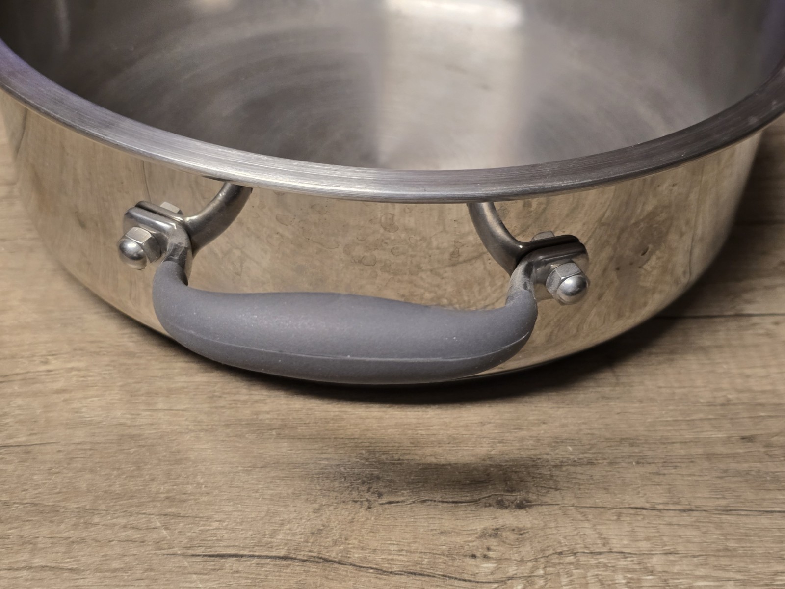 Royal Prestige T-304 Surgical Stainless Steel 10 1/2 In Pot Impact Bonded Base