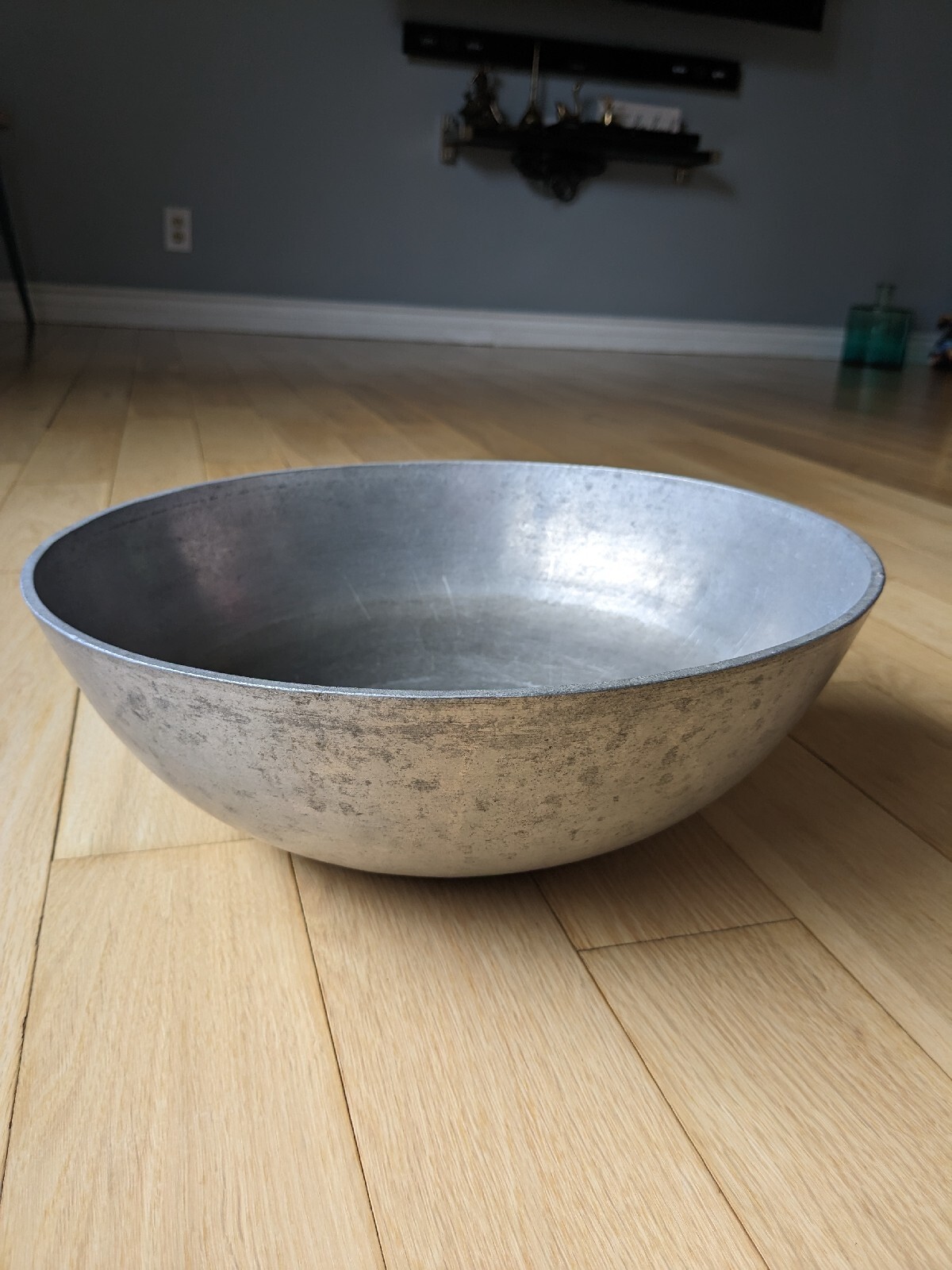 Contemporary Hard Anodized Solid Heavy Guage Aluminum Wok 6 Qt. 2.4 lb. 13x5x.5″