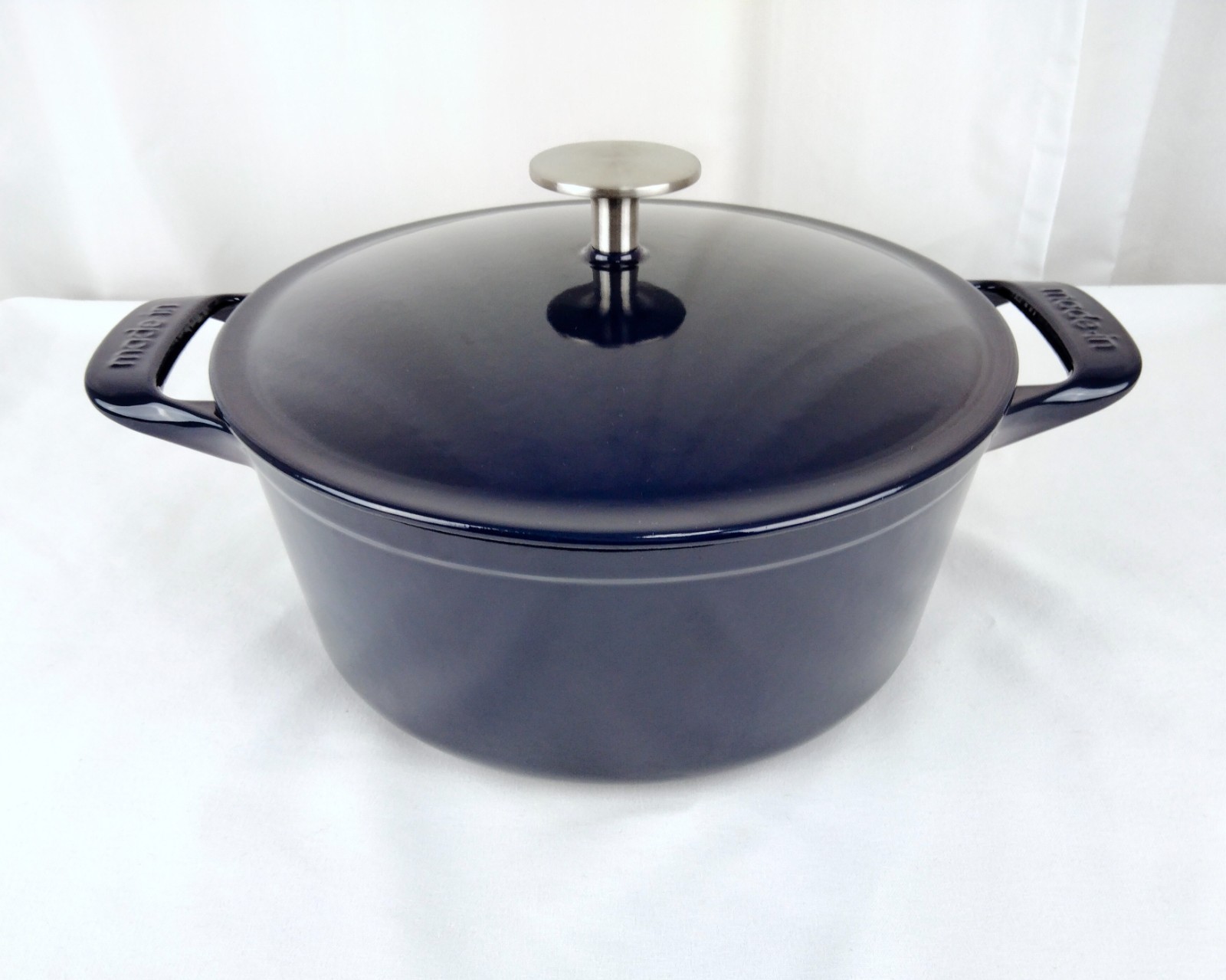 Made In France Dutch Oven 5.5 QT Enameled Cast Iron Harbor Blue