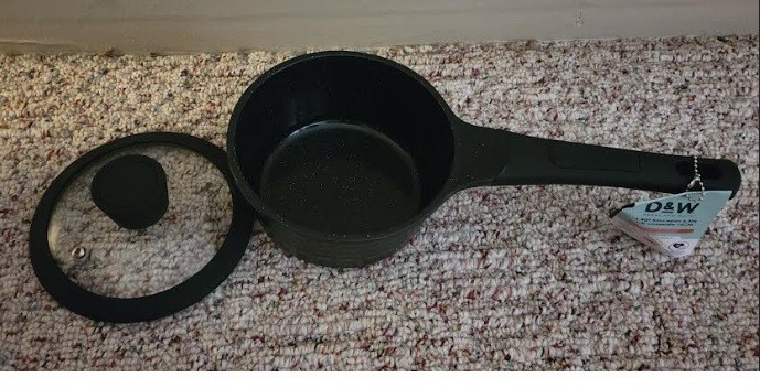 D&W Deane & White 1.4qt Saucepan Nonstick W/Lid 6.3in/Black NWT