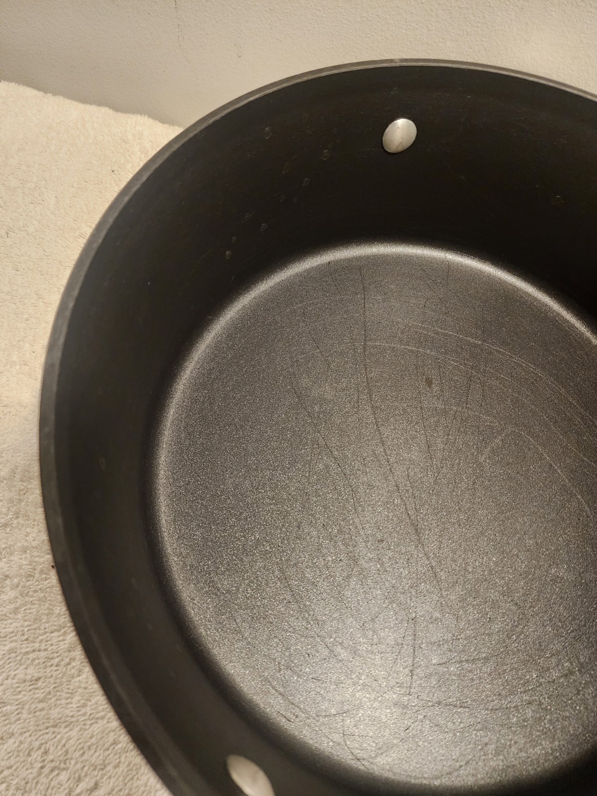 Calphalon Contemporary 5 Quart Hard Anodized NonStick Pan 8785 Ohio