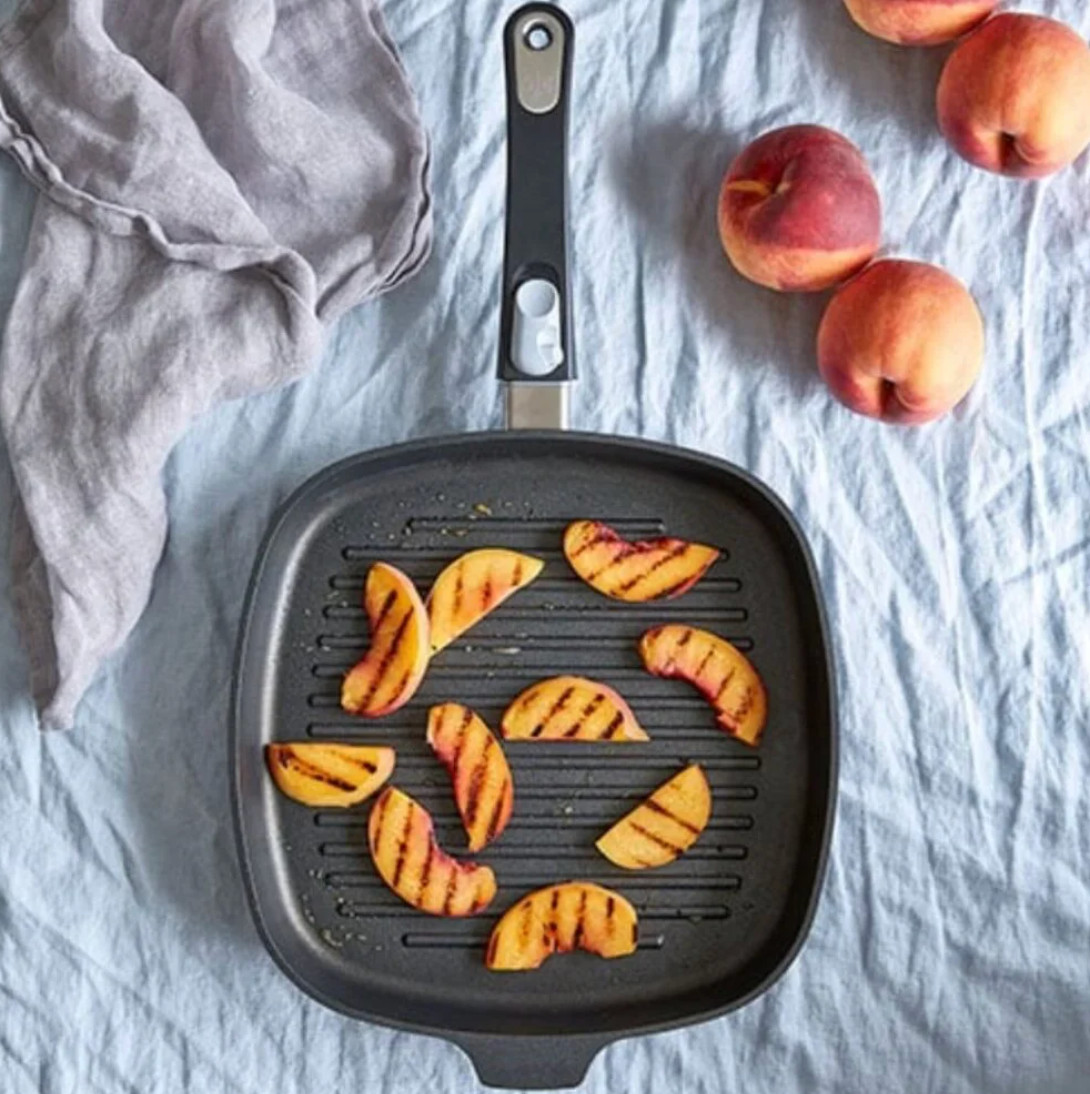 Pampered Chef 2868 Grill Pan – Black