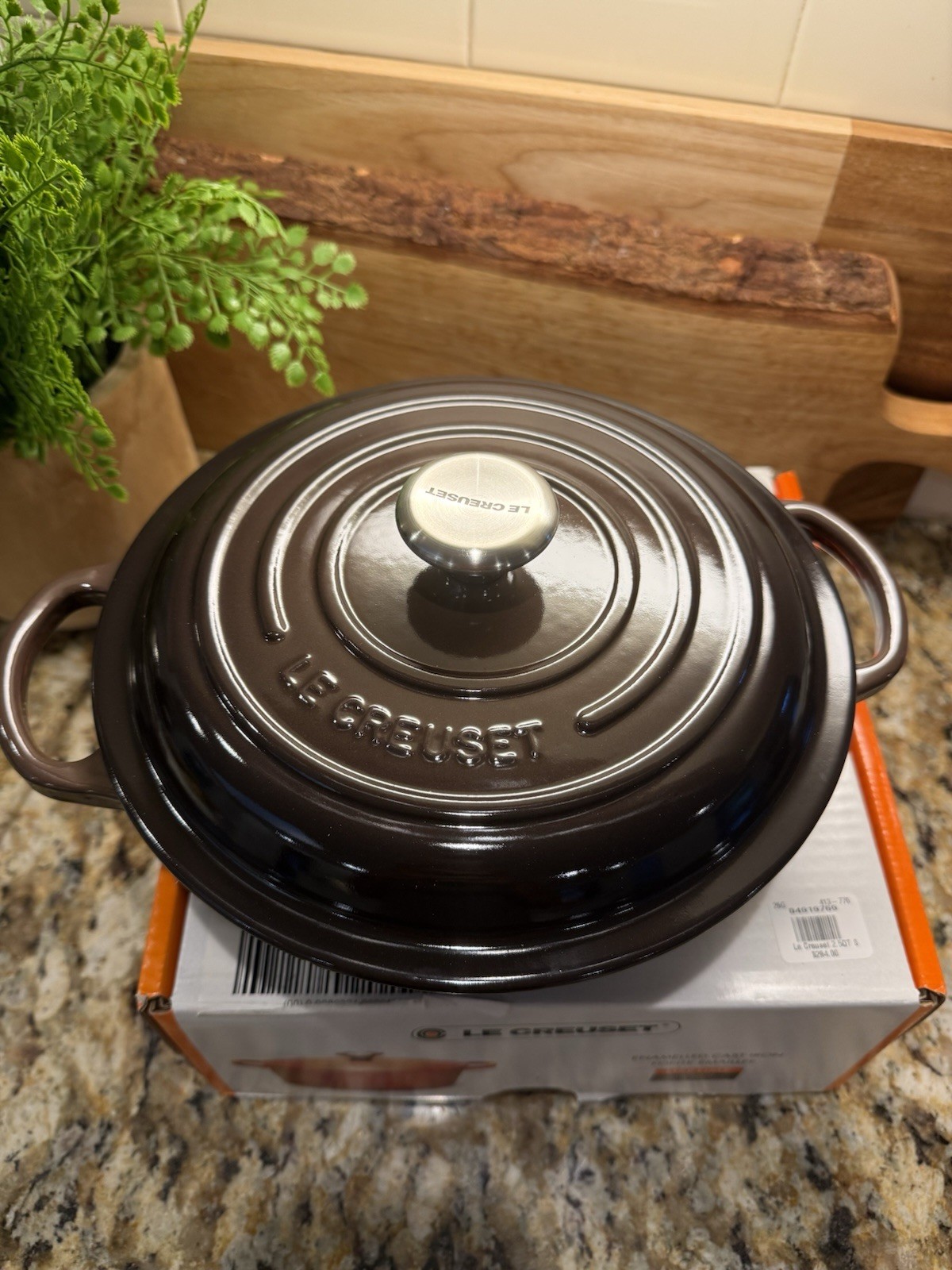 NEW Le Creuset Cast Iron Signature Stew Pot 22 Ganache 2.5 qt Dutch Oven RETIRED