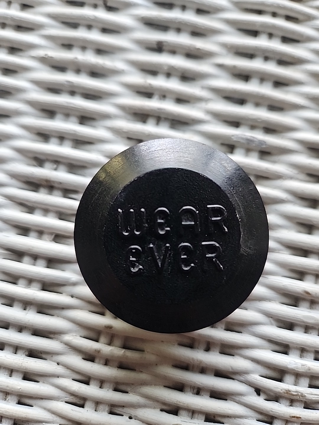 Wear Ever Vintage Replacement Knob – 1 1/2” Raised letters, W/Screw