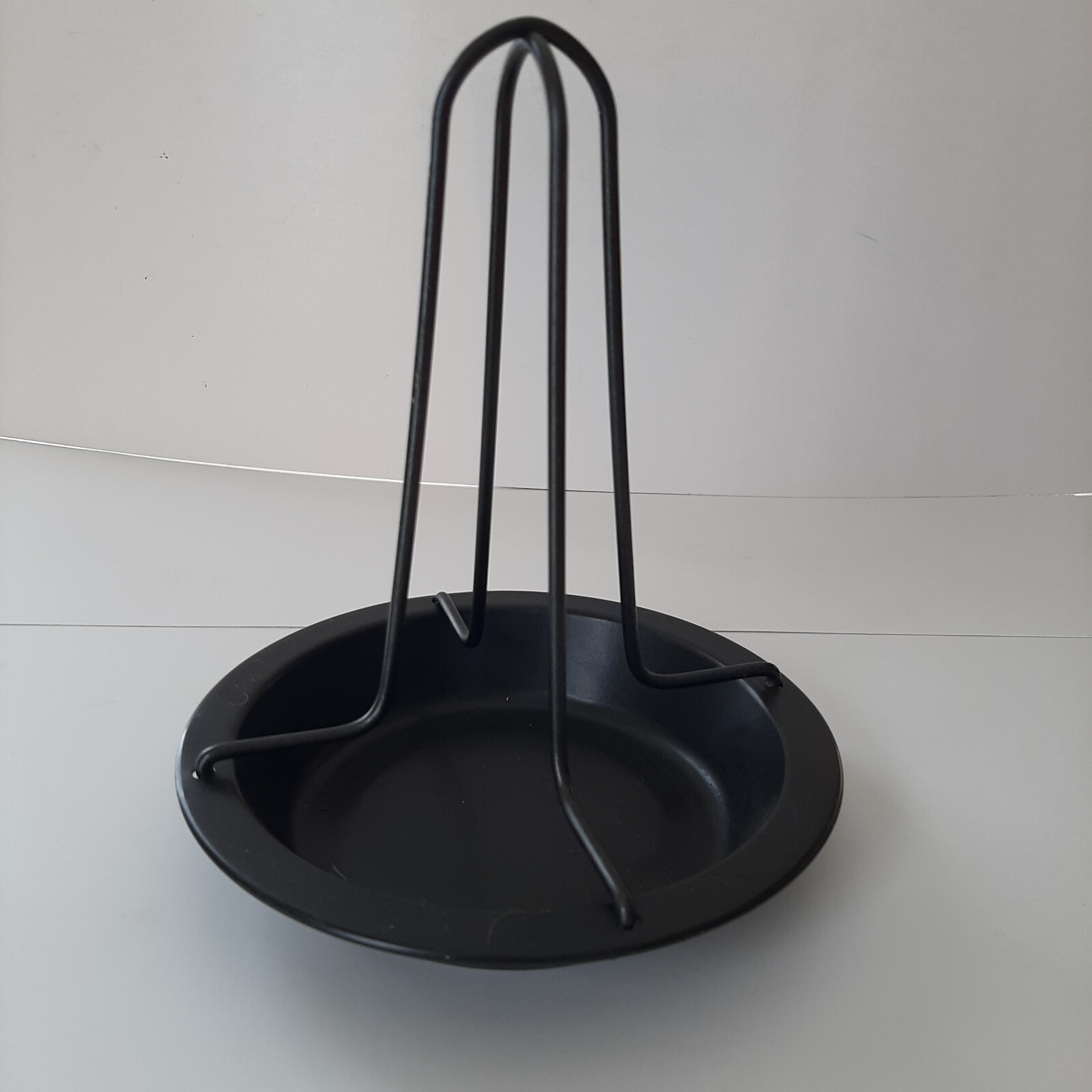 Upright Chicken Roaster Holder BBQ Grill Rack BBQ Baking Pan Slightly Used NICE!
