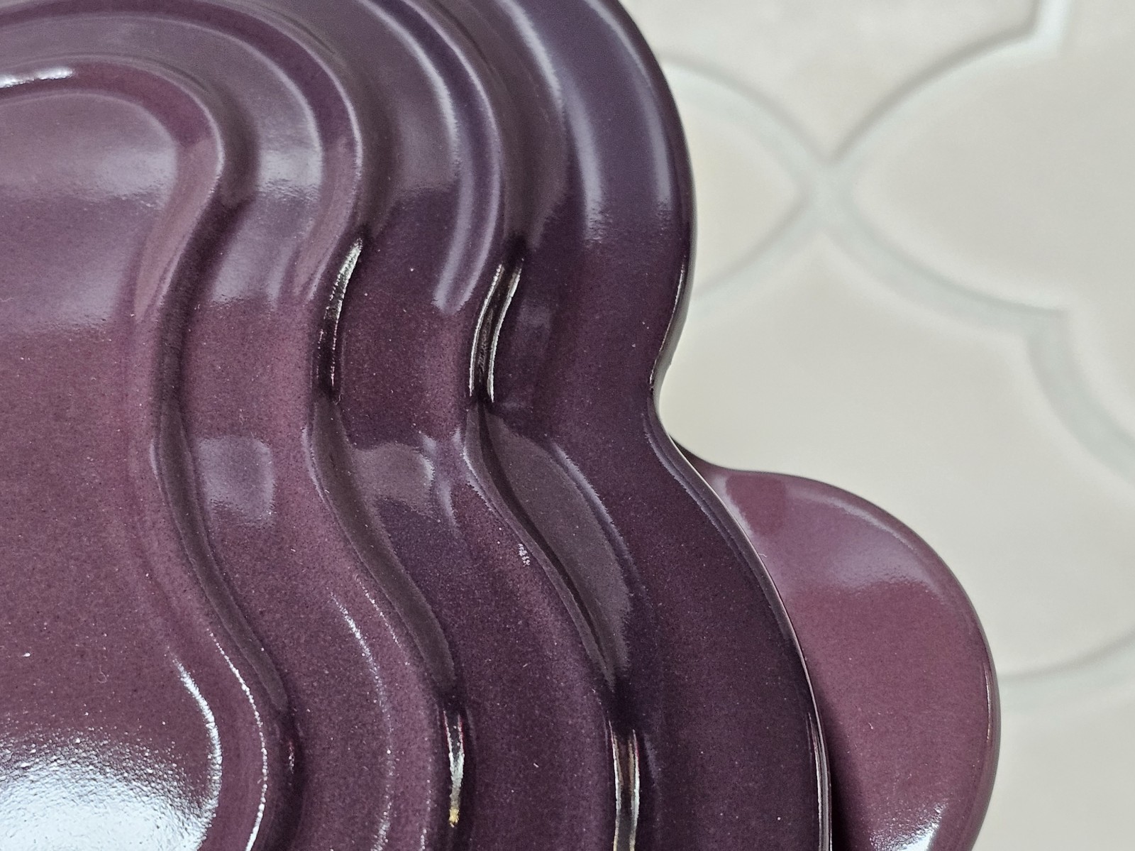 Le Creuset Fig Purple Flower Fleur Dutch Oven 2.2Qt Gold Knob Black Matte Enamel