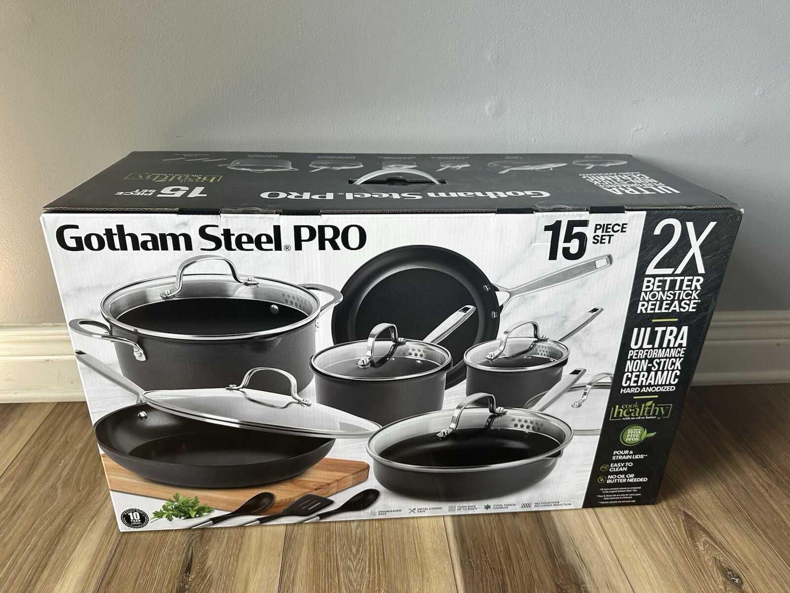 Gotham Steel Pro Nonstick 15-Piece Hard Anodized Aluminum Ceramic Cookware Set