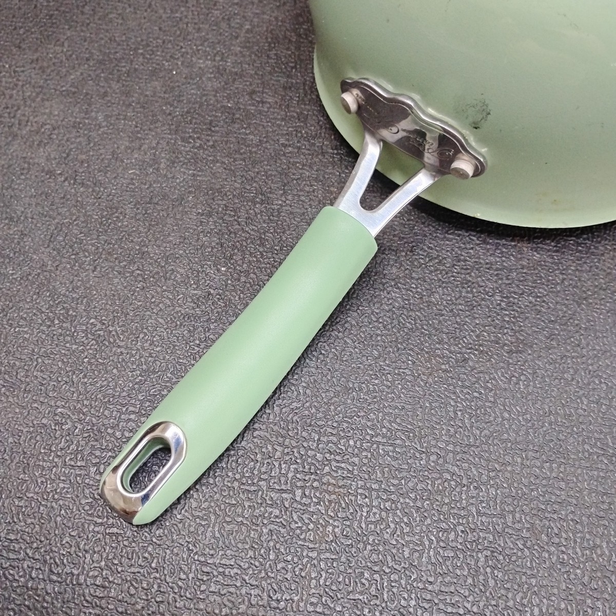 Pioneer Woman 2916TBT Teal Bell-Shaped Sauce Pan With Glass Vented Lid