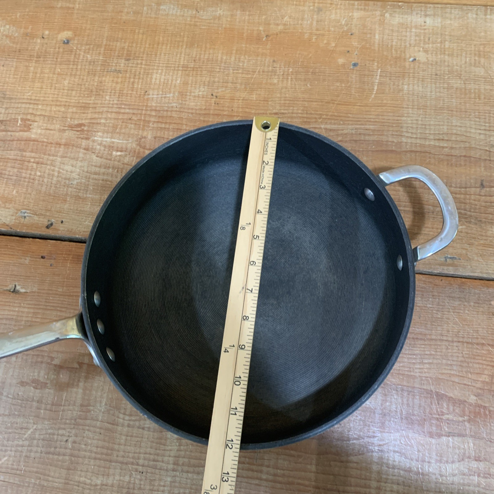 CIRCULON Commercial 12″ Non Stick Saute Pan 6 Qt 5.7 L Meyer Hong Kong HCBA496