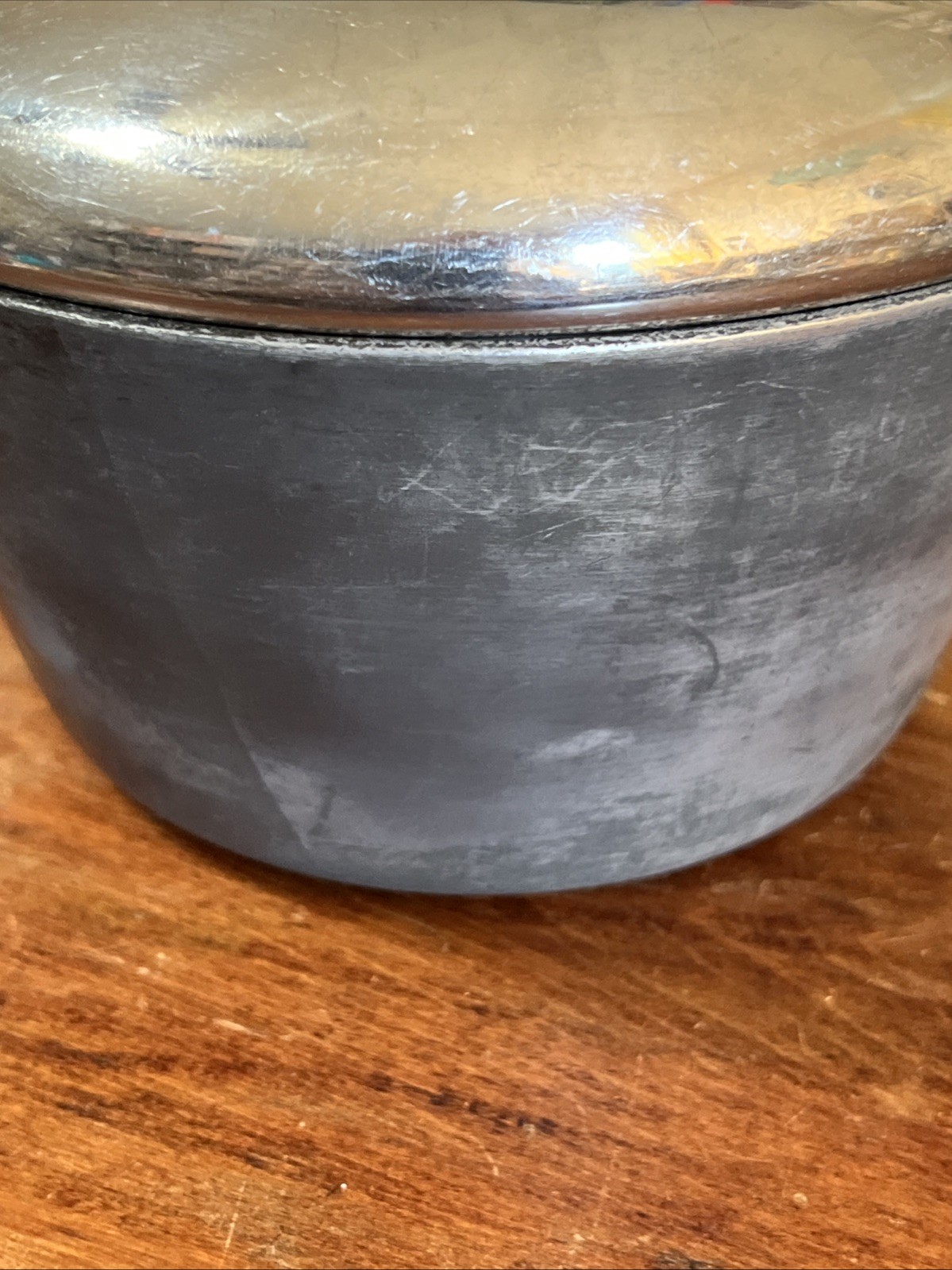Circulon 2.5 Quart 2.4 L ~ Anodized Non-Stick Sauce Pan w/Lid ~Double Spout~READ