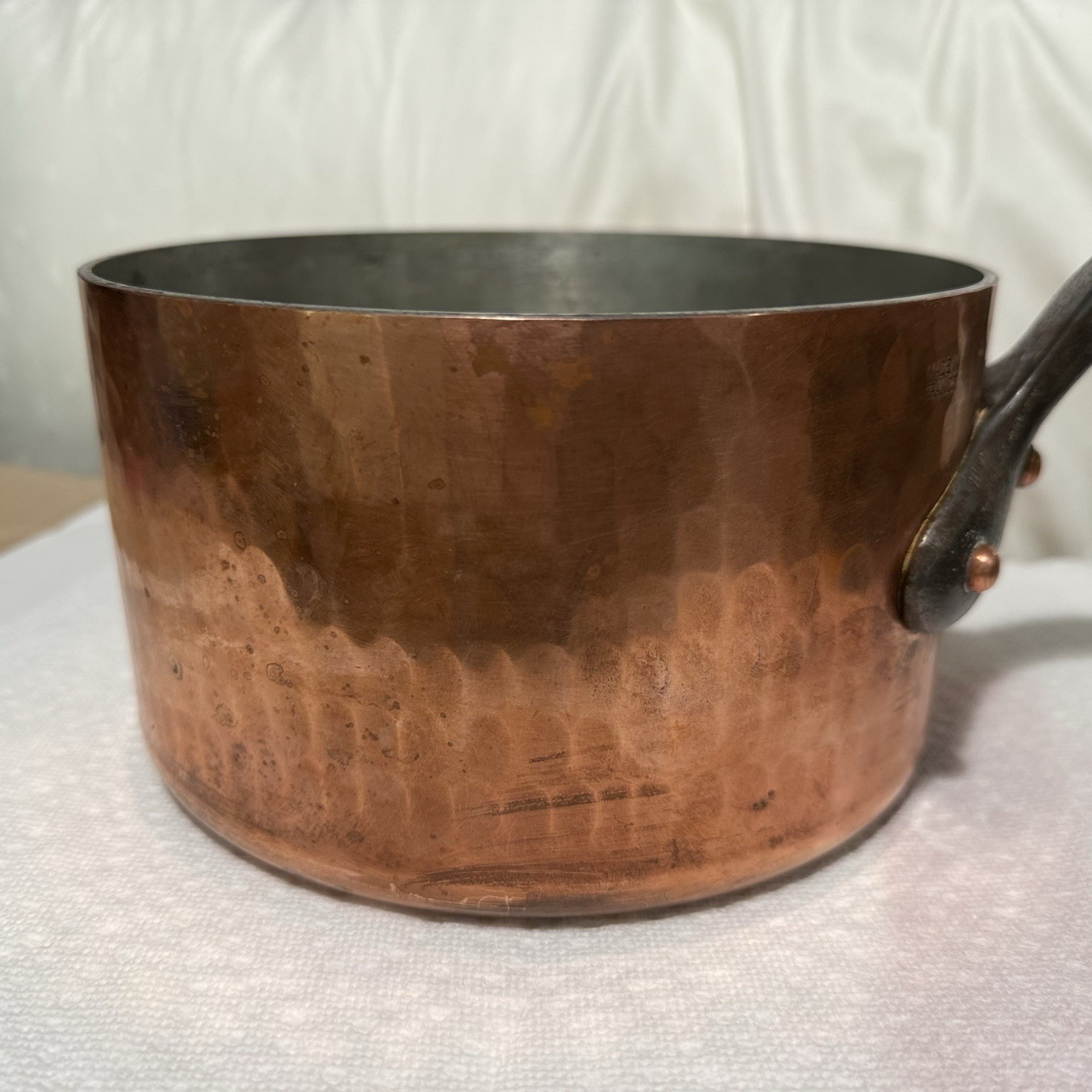 FRANCE COPPER. POT IRON HANDLE VINTAGE. Hammered Nice Condition