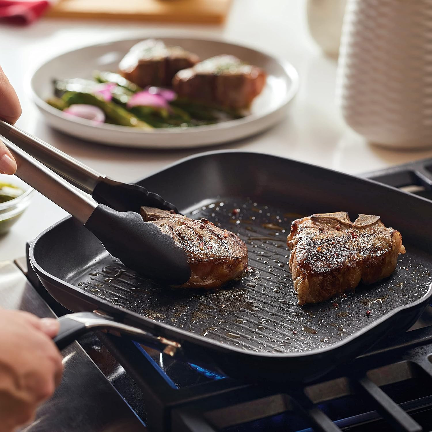 84808 Hard Anodized Nonstick Square Grill Pan/Griddle with Pour Spouts, 11.25 In