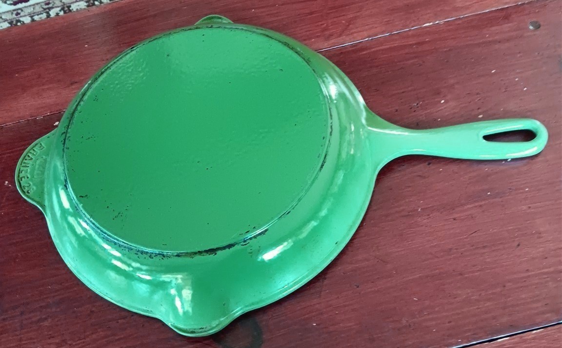 Le Creuset Cast Iron Enamel Frying Pan 10.25″ Skillet #26 Green Double Spout