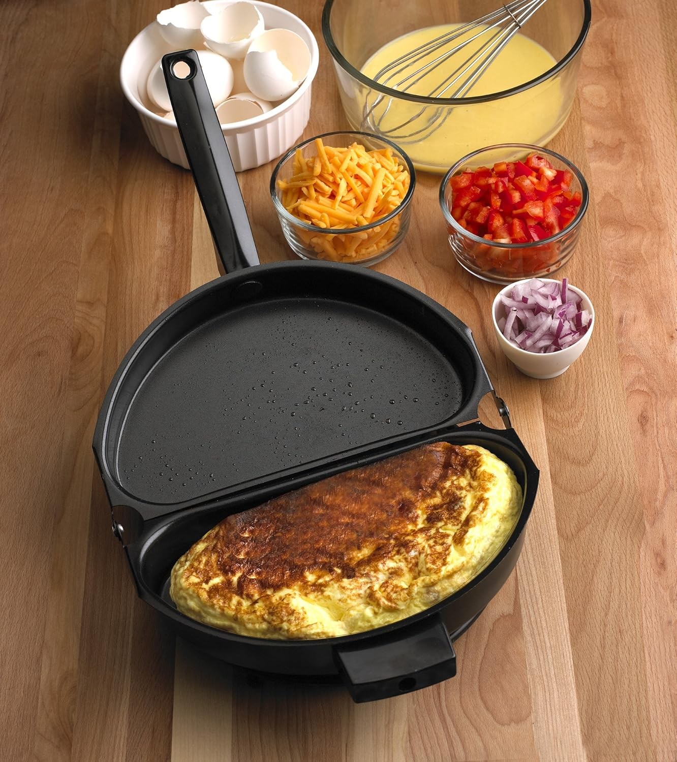 Egg Omelet Maker Pan Non-Stick Folding Omelette Pan 8.75