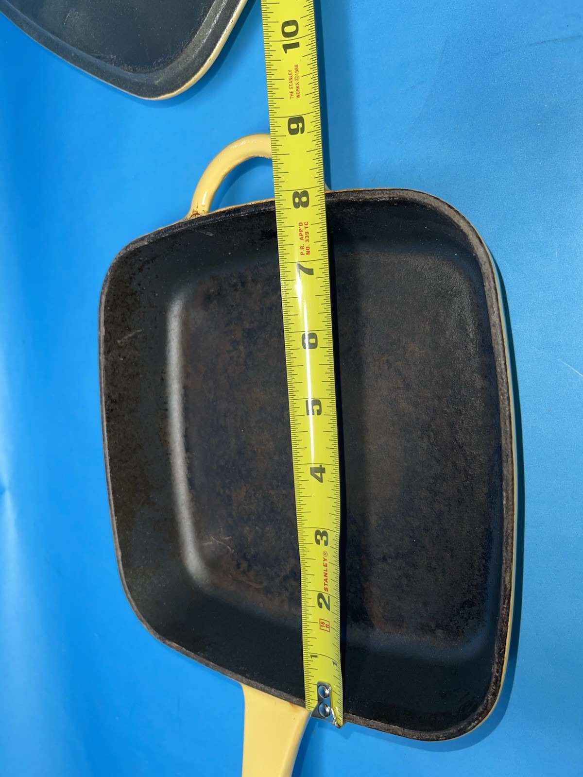 Cast Iron 8″ Square Skillet Fry Pan with Lid Bright Yellow Technique Enameled