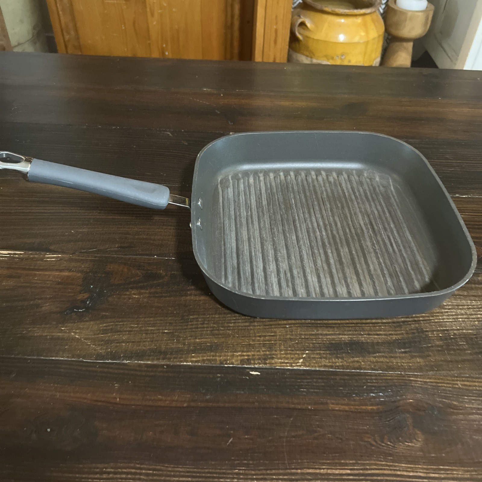 The Pampered Chef 11″ Square Non-Stick Grill Pan Panini #2868 Retired