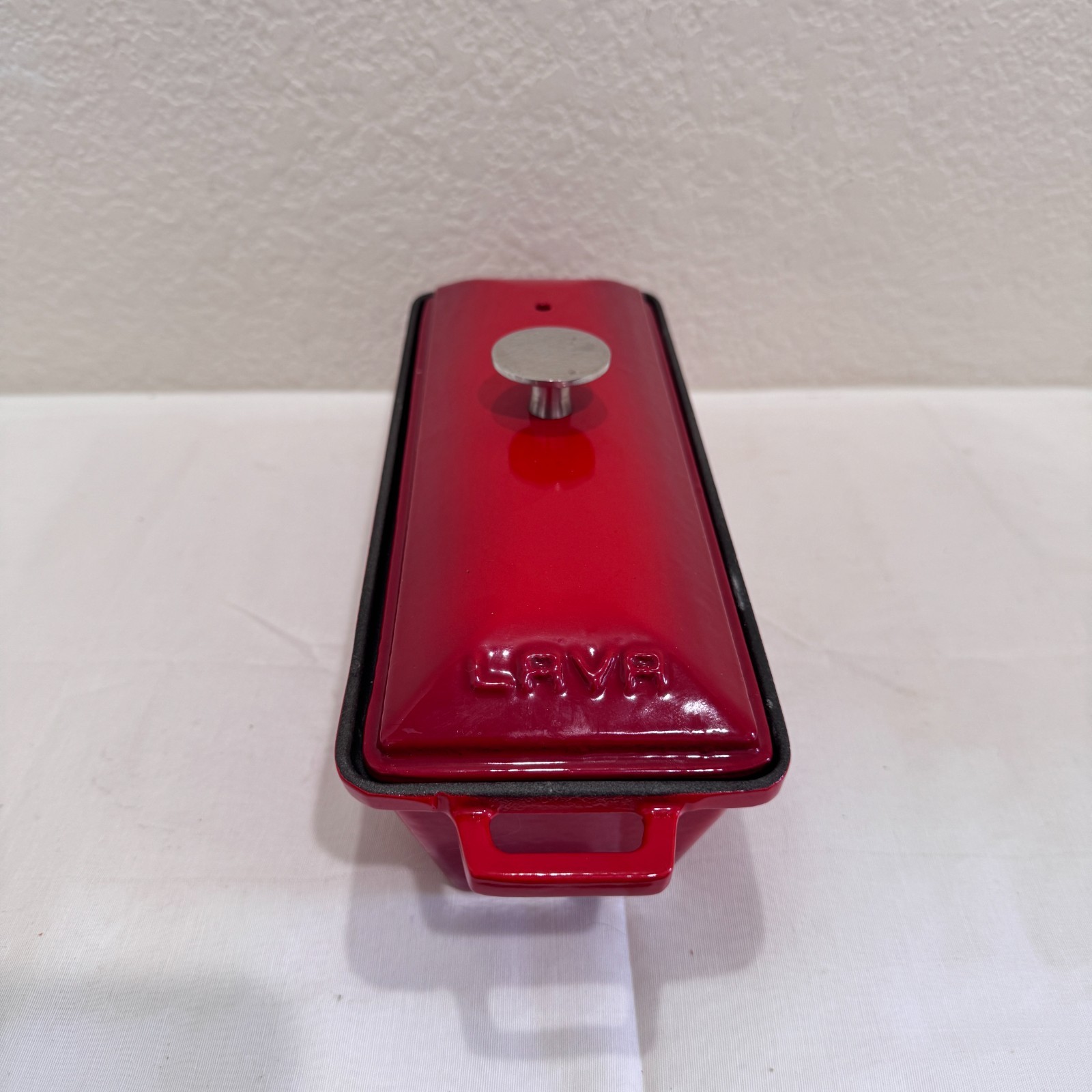LAVA Signature Red Enameled Cast Iron Rectangle Terrine Pot Pan 1L w/ Lid