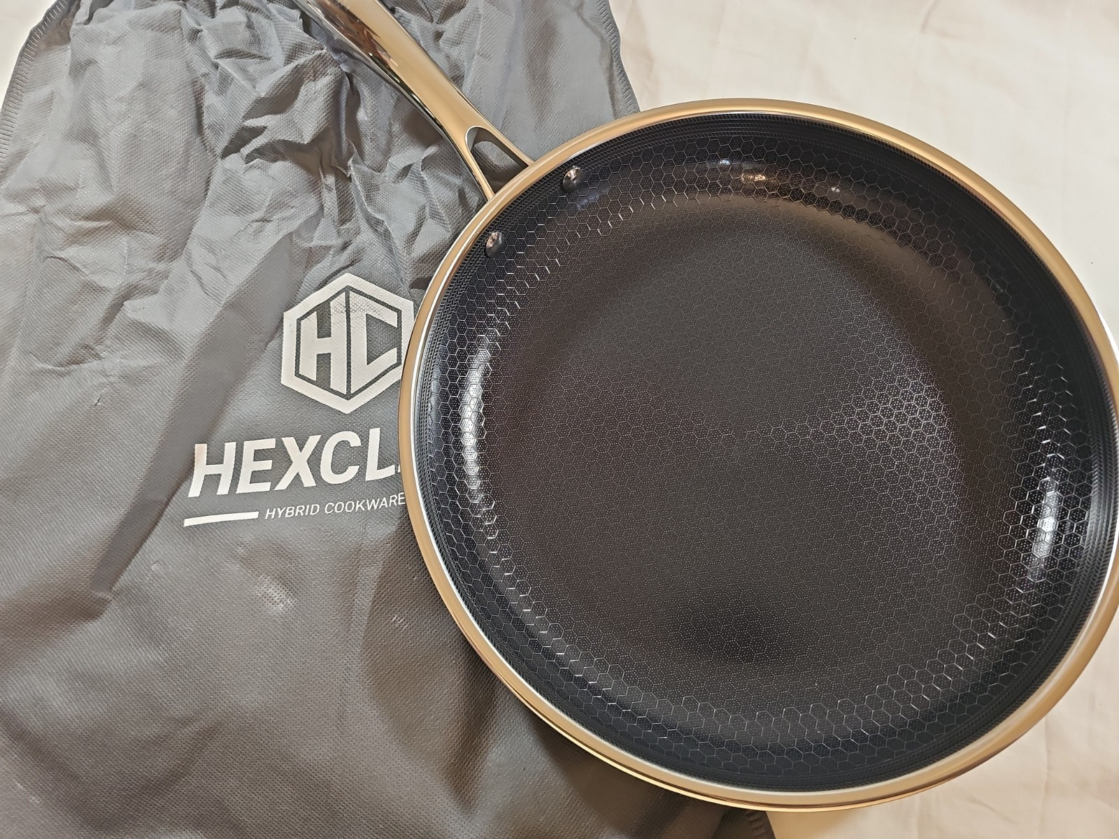 HexClad Hybrid 12 Inch Frying Pan with Lid