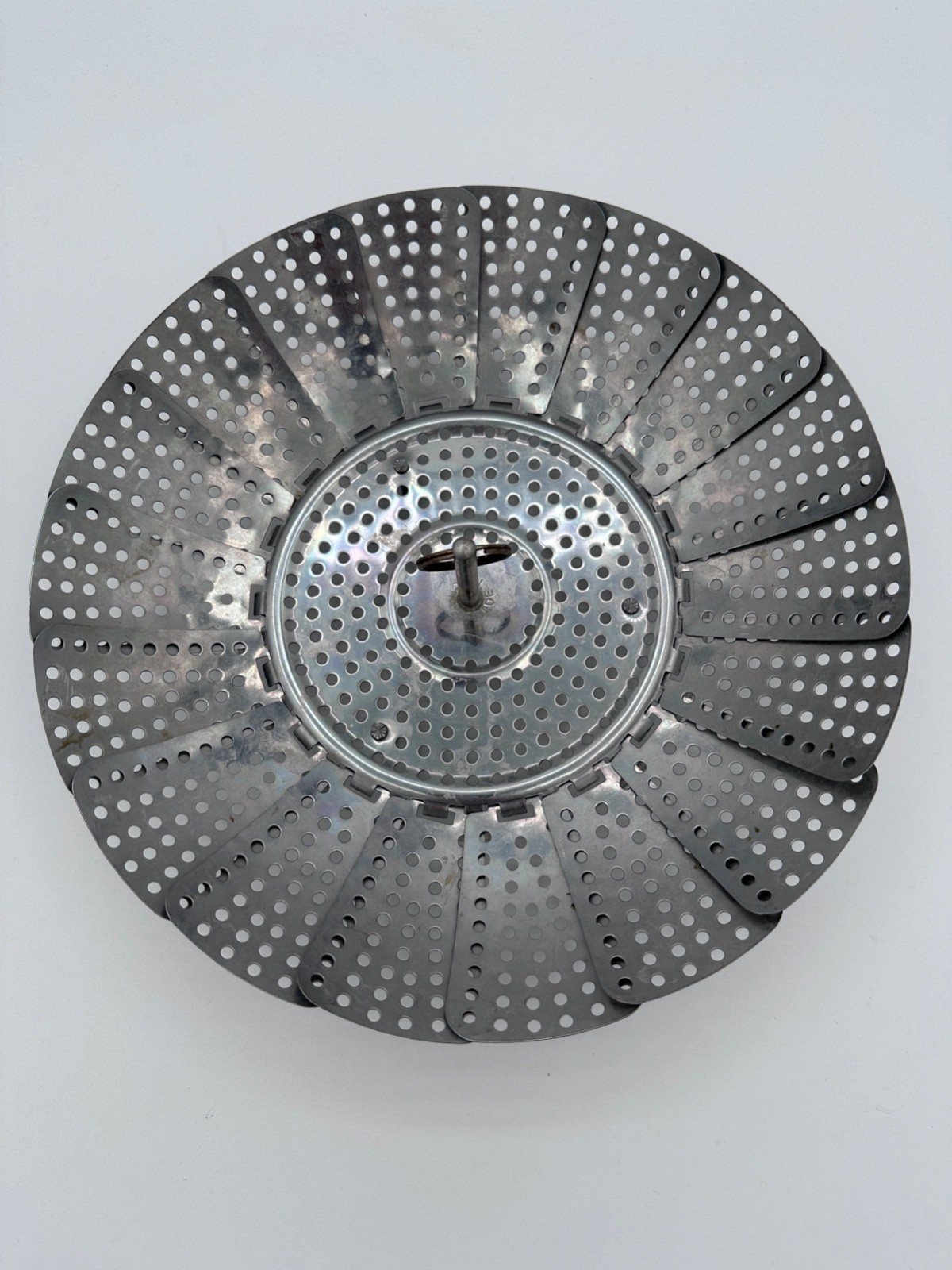 Vintage 5.25″ Adjustable Stainless Steel in Pan Steamer Strainer Colander