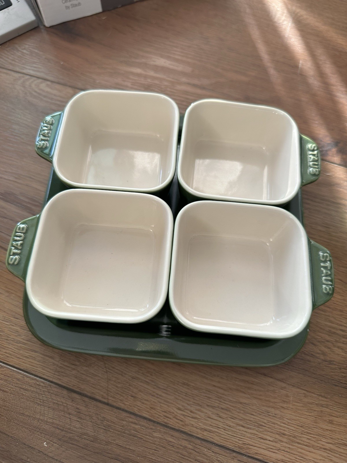 Staub Appetizer Set Basil From Japan