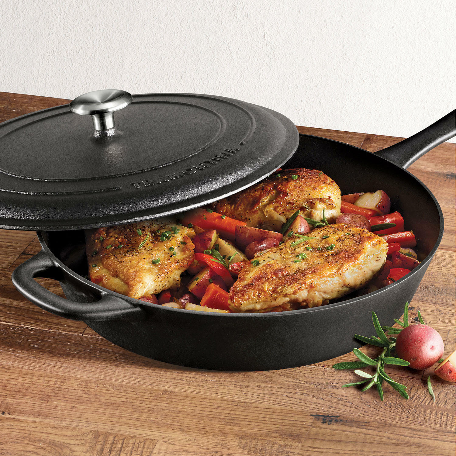 Tramontina 12″.5 Covered Cast Iron Skillet W/ Stainless Steel Knob Lid