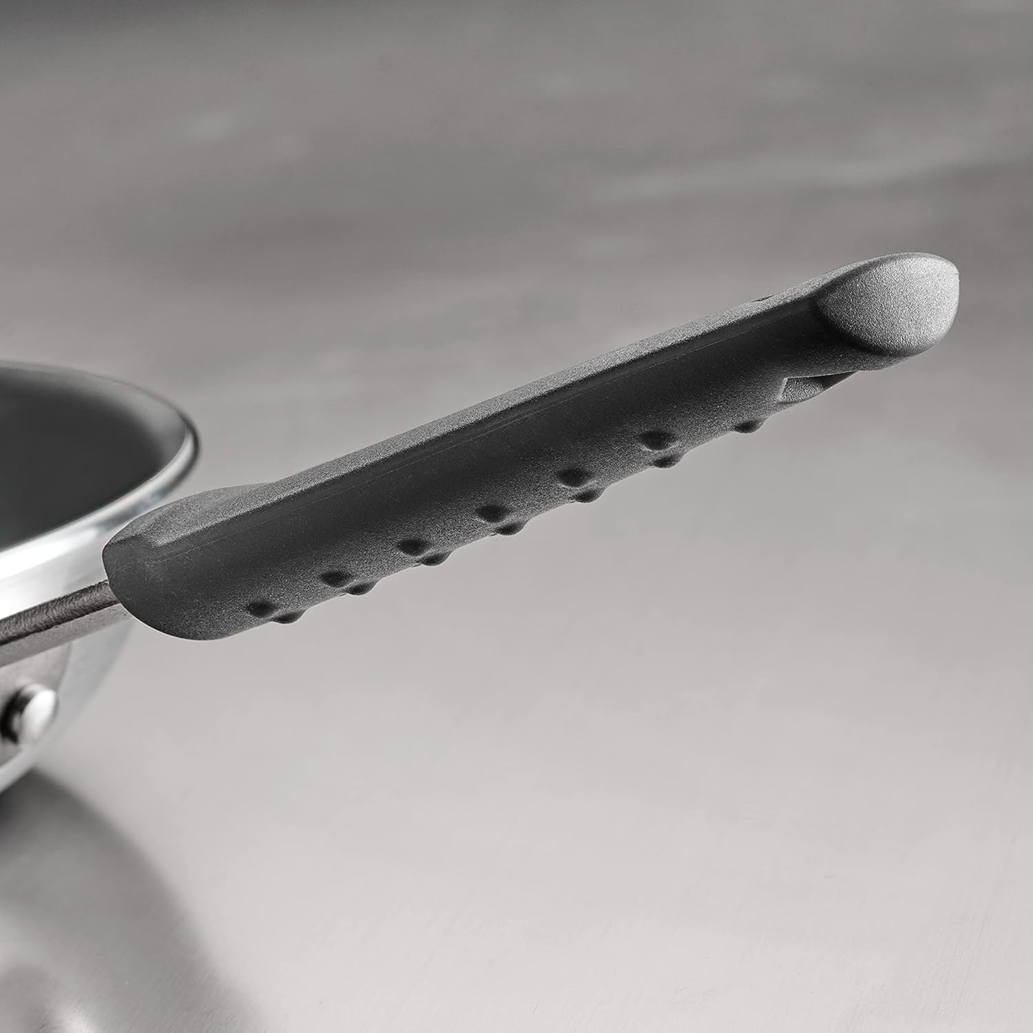 Heavy-Gauge 8-Inch Nonstick Skillet with Stainless Steel Handle – Made in Brazil