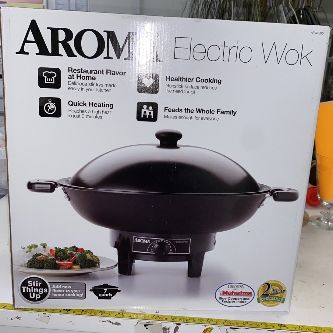 Aroma AEW-305 Electric Wok Black Non-Stick With Lid Adjust Temp NEW Factory Seal