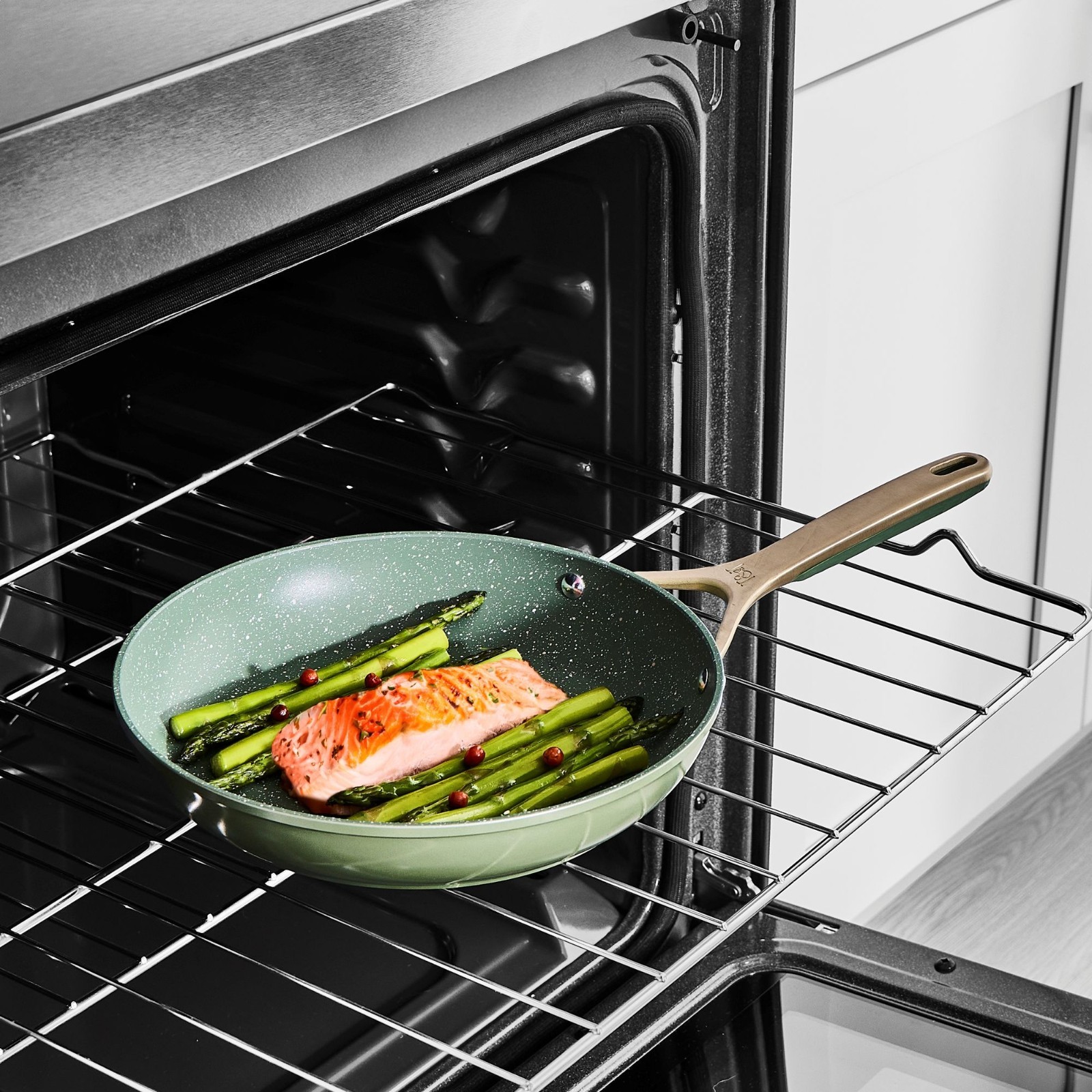 Thyme & Table 12″ Non-Stick Supreme Fry Pan – Olive