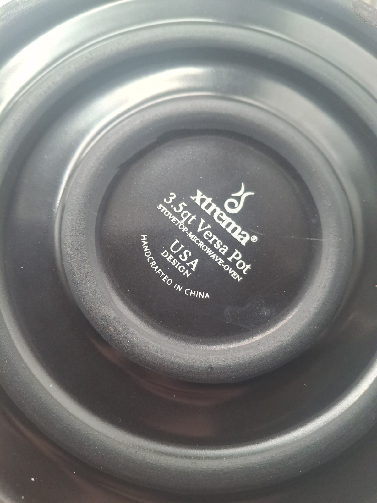 Xtrema Sauce Pot 3.5 qt Black Ceramic Stovetop Microwave Oven Safe with Lid