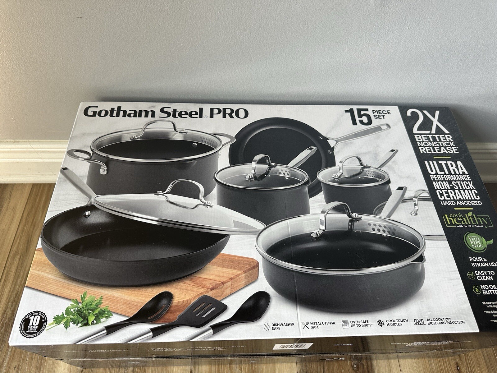 Gotham Steel Pro Nonstick 15-Piece Hard Anodized Aluminum Ceramic Cookware Set