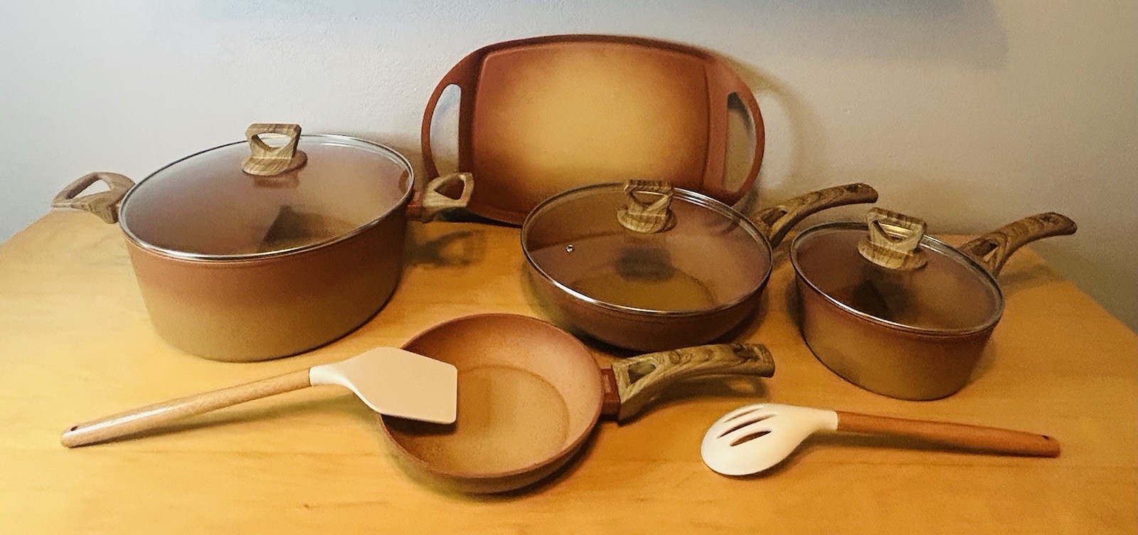 Terracotta 10 Pcs Cooking Set With Griddle/Batería Terracotta 10 Pzs con Comal
