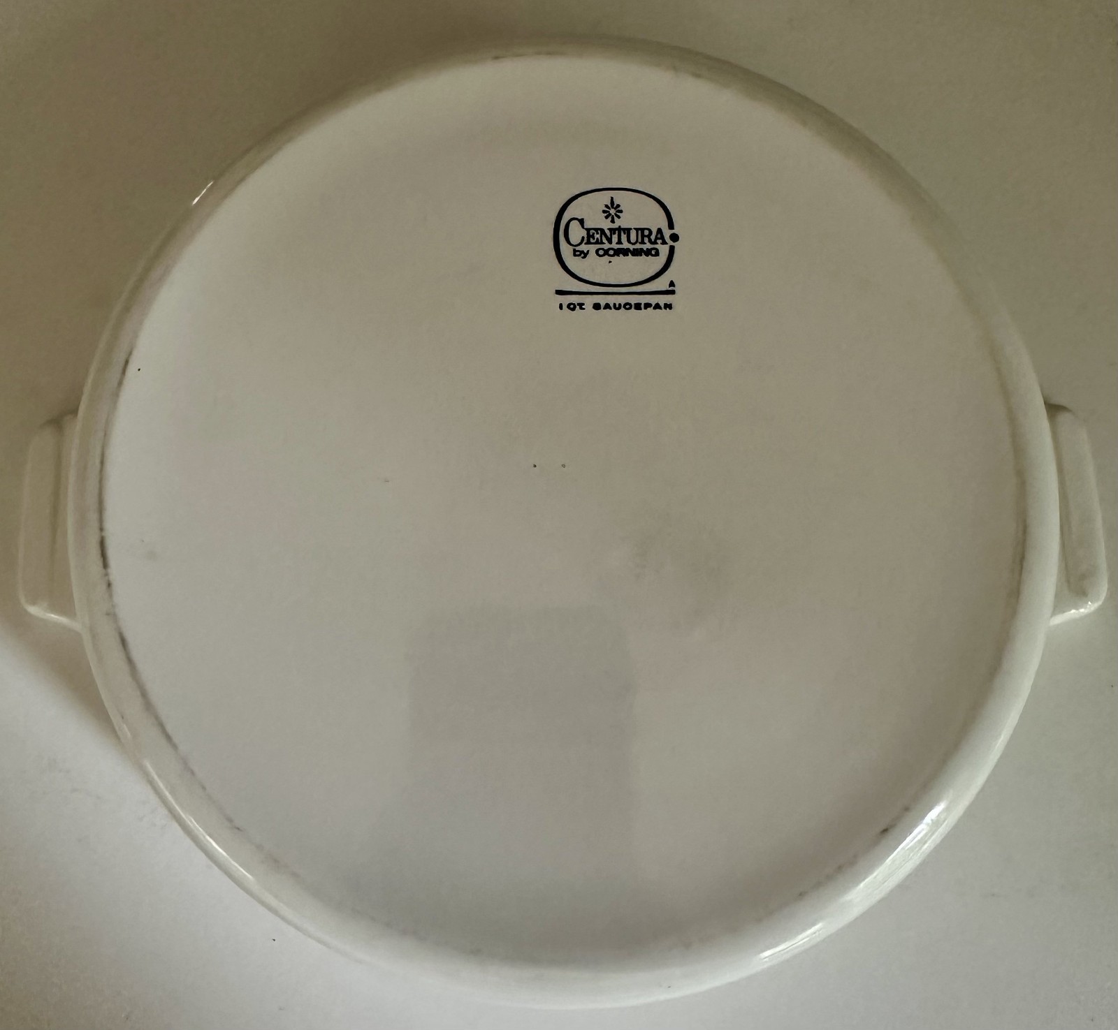Centura by Corning 1 QT White Saucepan with Lid – Heat-Resistant Glass Cover
