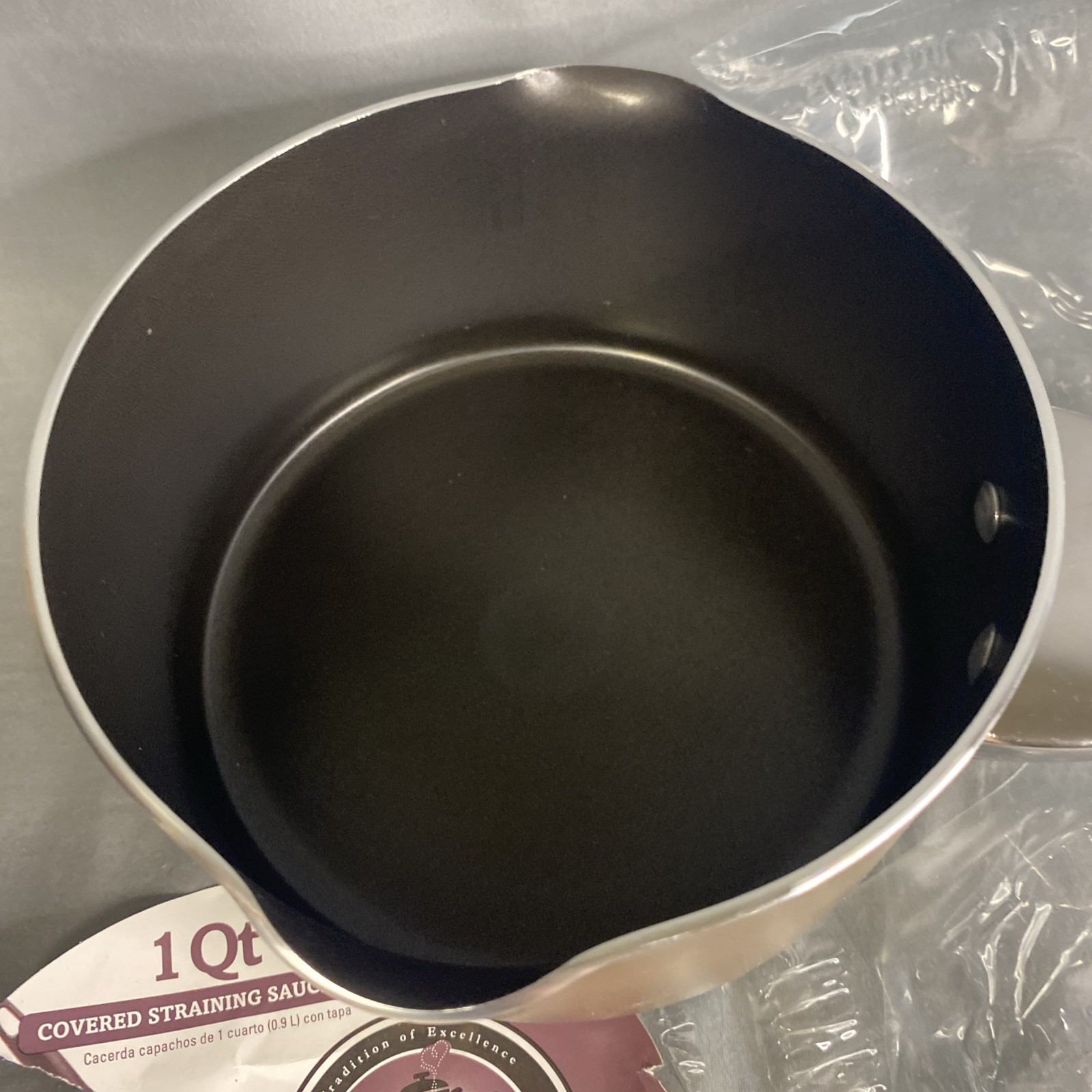 Farberware 1 Qt. Aluminum Nonstick Sauce Pan in Champagne with Glass Lid