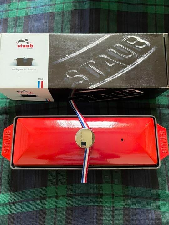 Staub large terrine with lid 30×11 cm 1,45 L IH compatible Red Very rare F/S