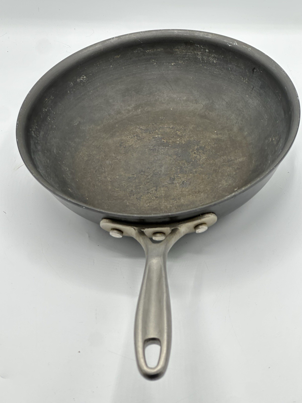 Calphalon Hard Anodized Aluminum Frying Sauce Pan 2-Qt 9-inch with Lid D1609