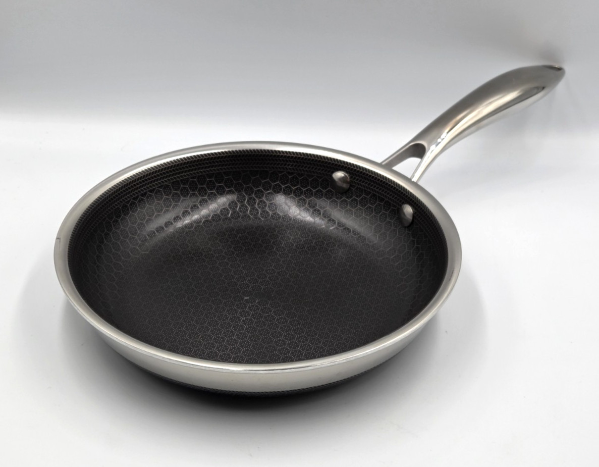 HexClad 8″ FRYING PAN with LID 8-Inch 8 Hybrid Non-Stick – Used Good Condition