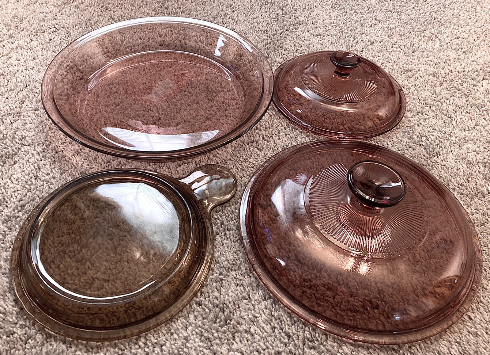 PYREX CRANBERRY COOKWARE 2 LIDS, GRAB IT LID AND PIE PLATE EXCELLENT CONDITION