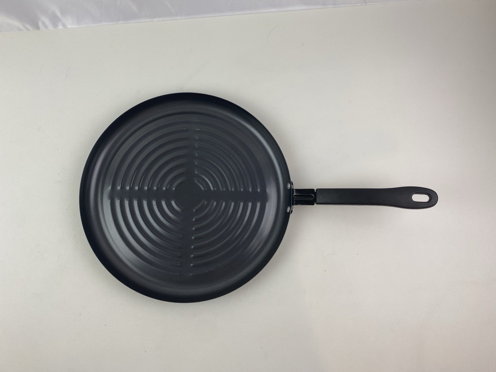 MADE IN HONG KONG FRY PAN, 8″ GRILL, CIRCULON SKILLET