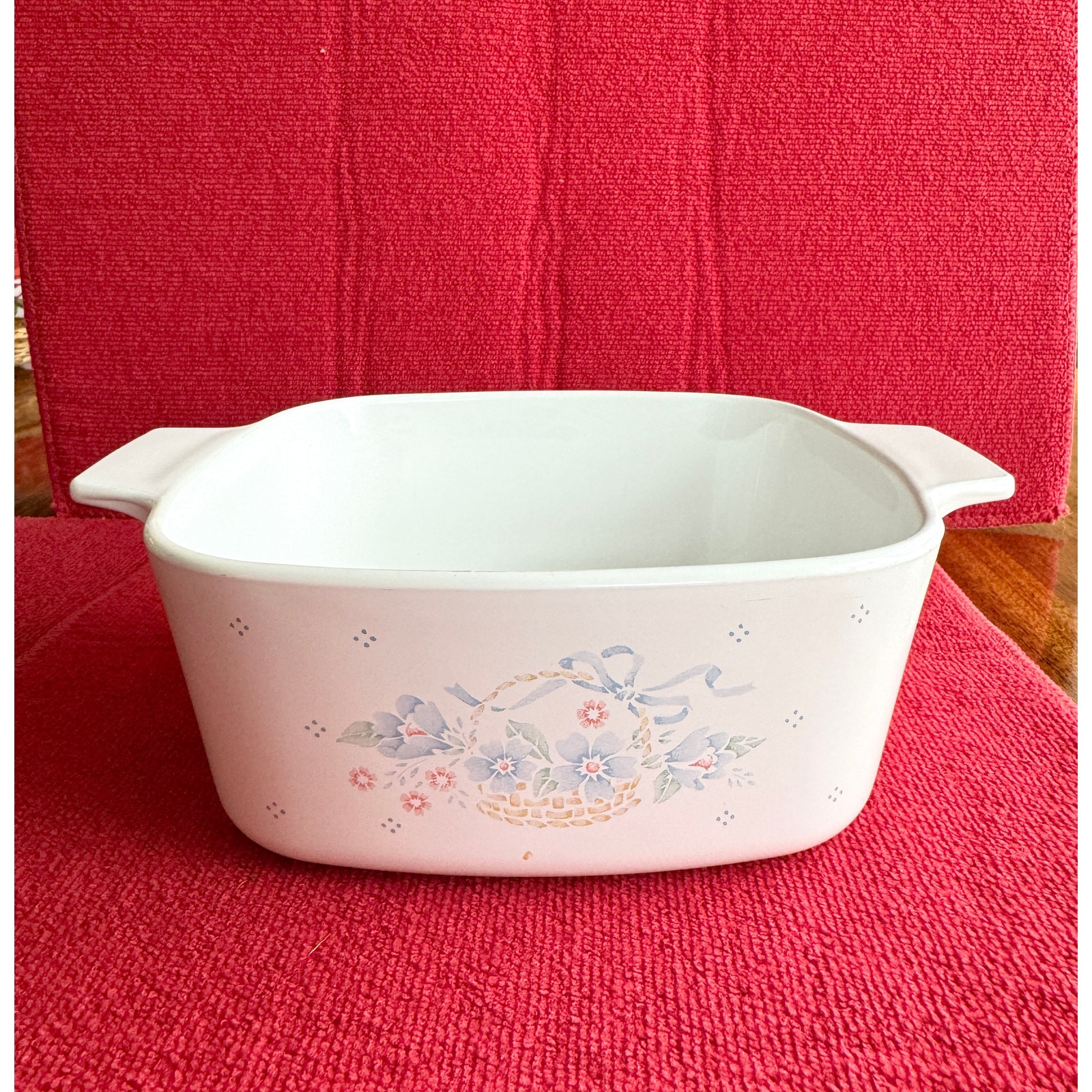 Vintage Country Flowers Casserole, Corning Ware A-1-1/2-B, 1.5 Liter