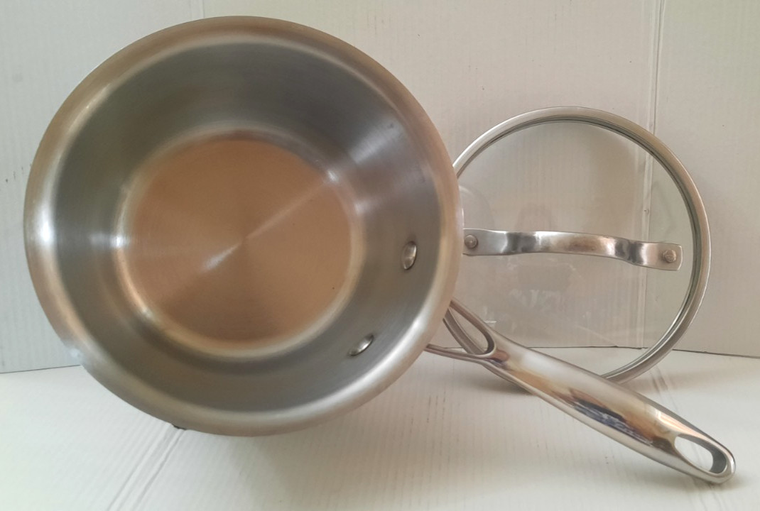 Kirkland Signature Professional NSF Stainless Copper Core 1.7 Qt Saucepan & Lid