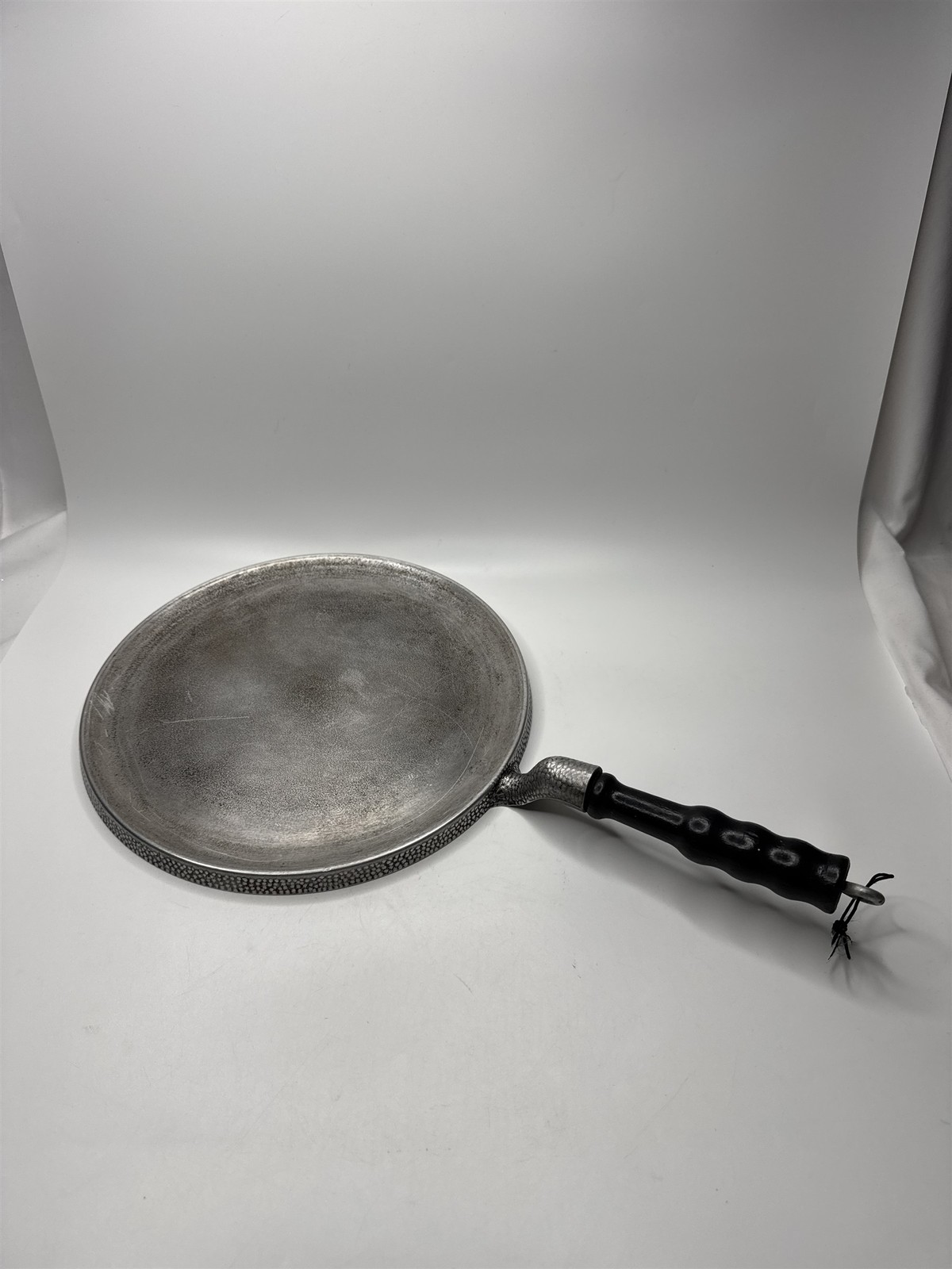 Club Hammercraft Cast Aluminum Flat Griddle Wooden Handle Pancake Crepe Tortilla