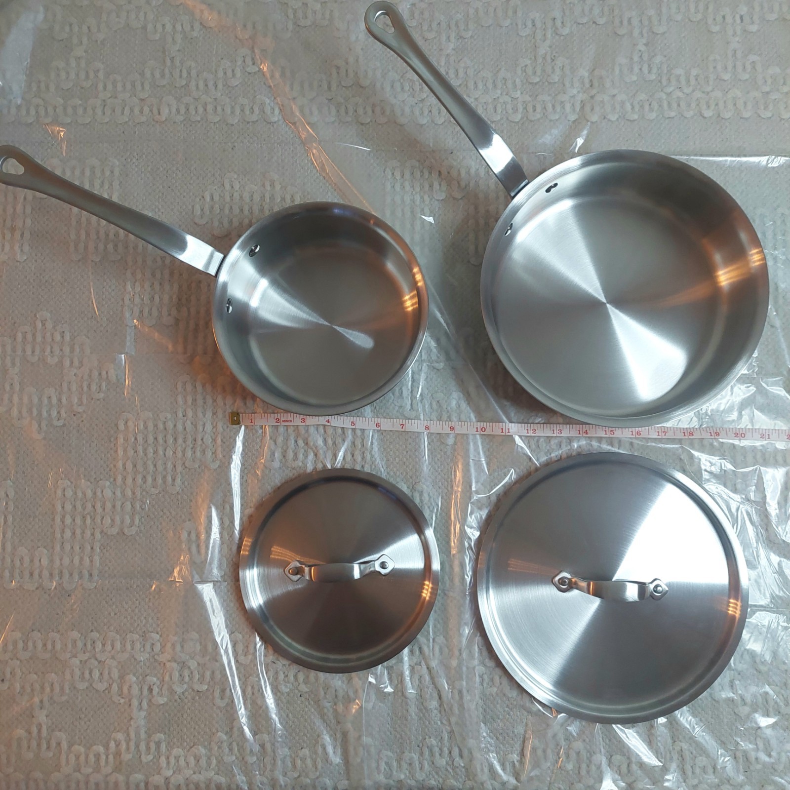 NWOT! Quince 8 Piece Set- 5ply Stainless Steel Non-Toxic Cookware! (SE)