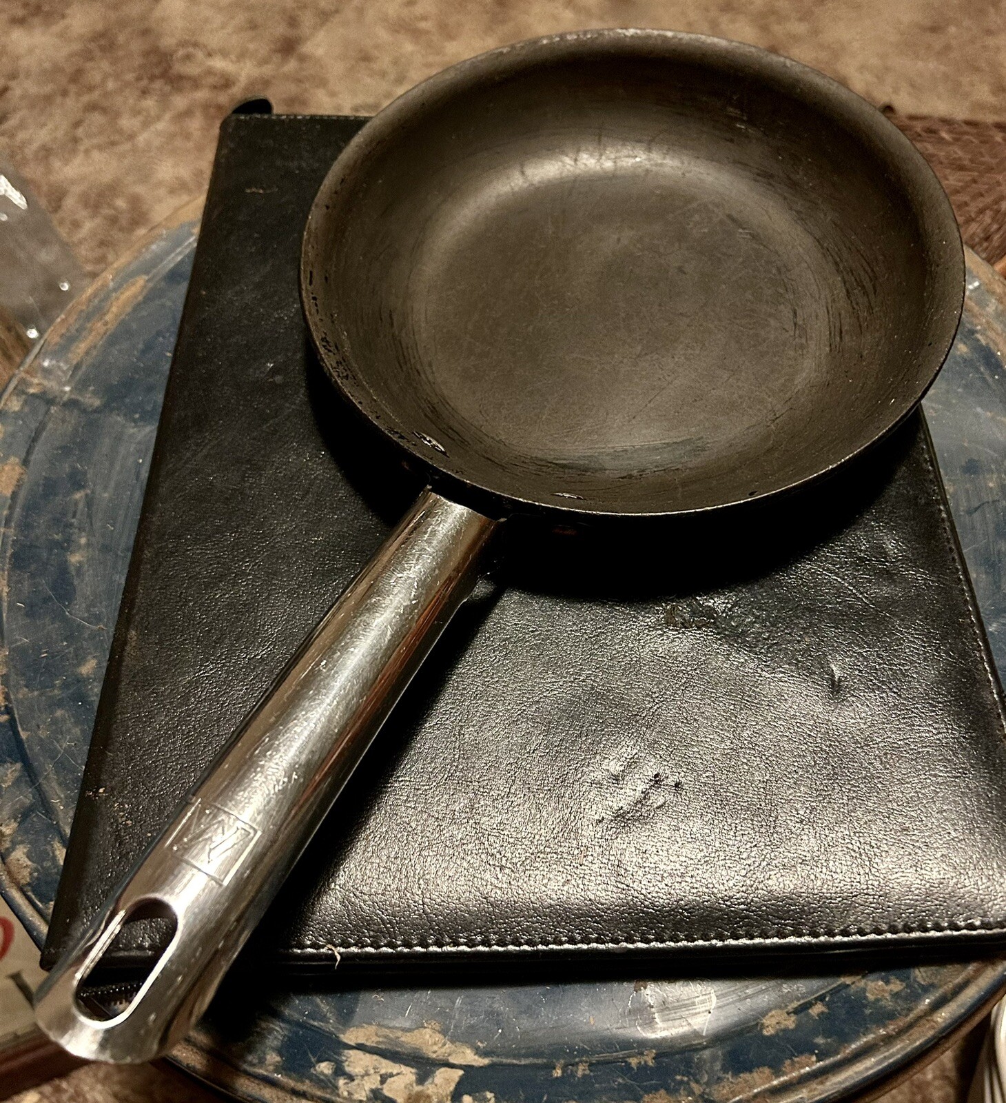 Member’s Mark Professional Quality Hard Anodized 8″ Nonstick Fry Pan