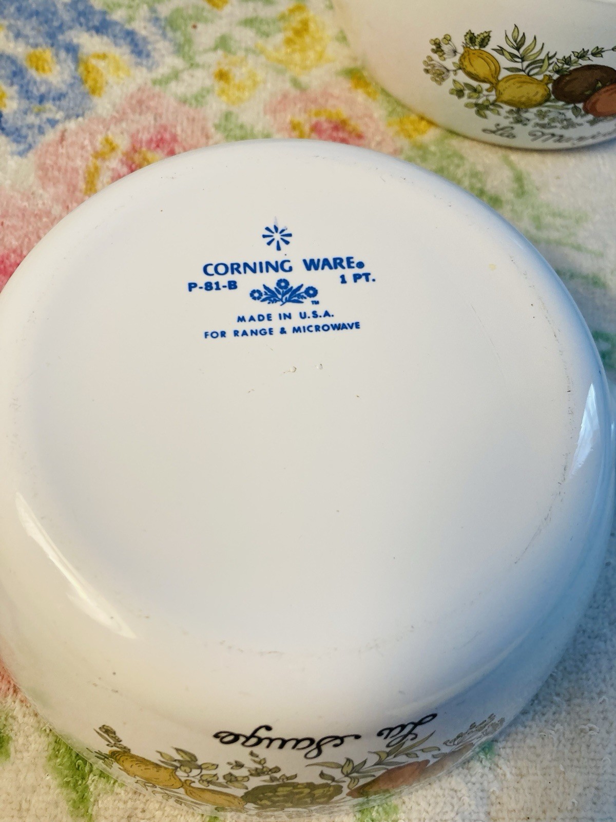 2 Vintage 1970-80 Corning Ware Spice of Life Sauce Pan P81B & P82B W/P81C Lid