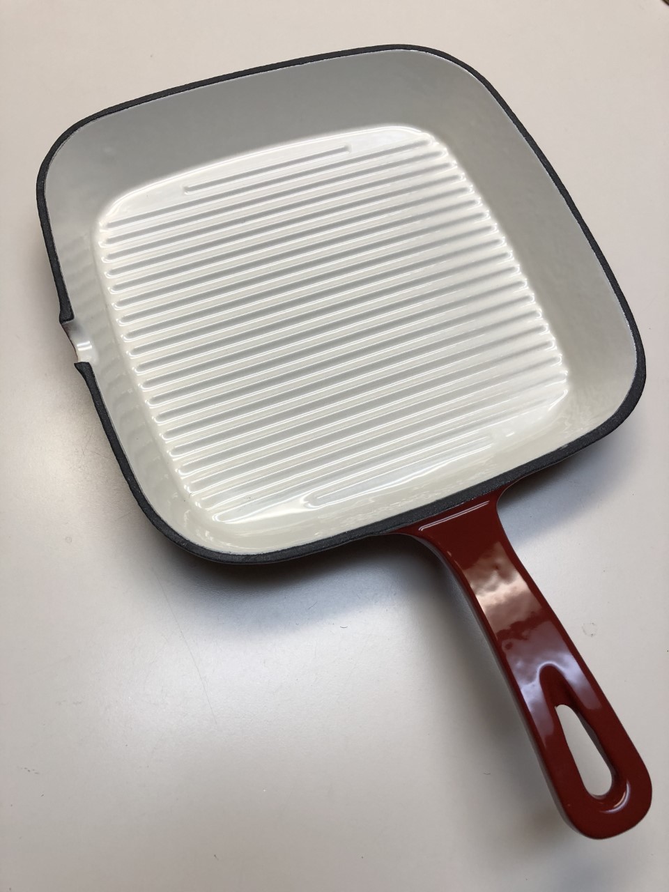 Field chef cast iron enameled reed grille pan 10″ SQ Ribbed New In BOX