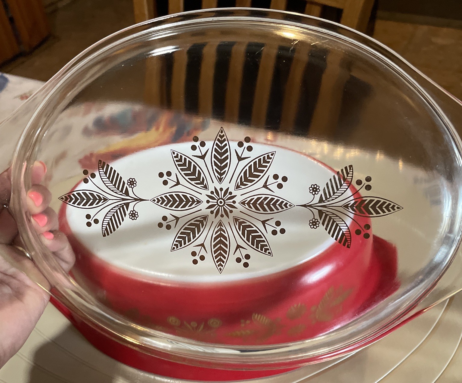 Vintage Pyrex Golden Poinsettia 045 2.5 Qt Oval Casserole Dish with Lid 945C