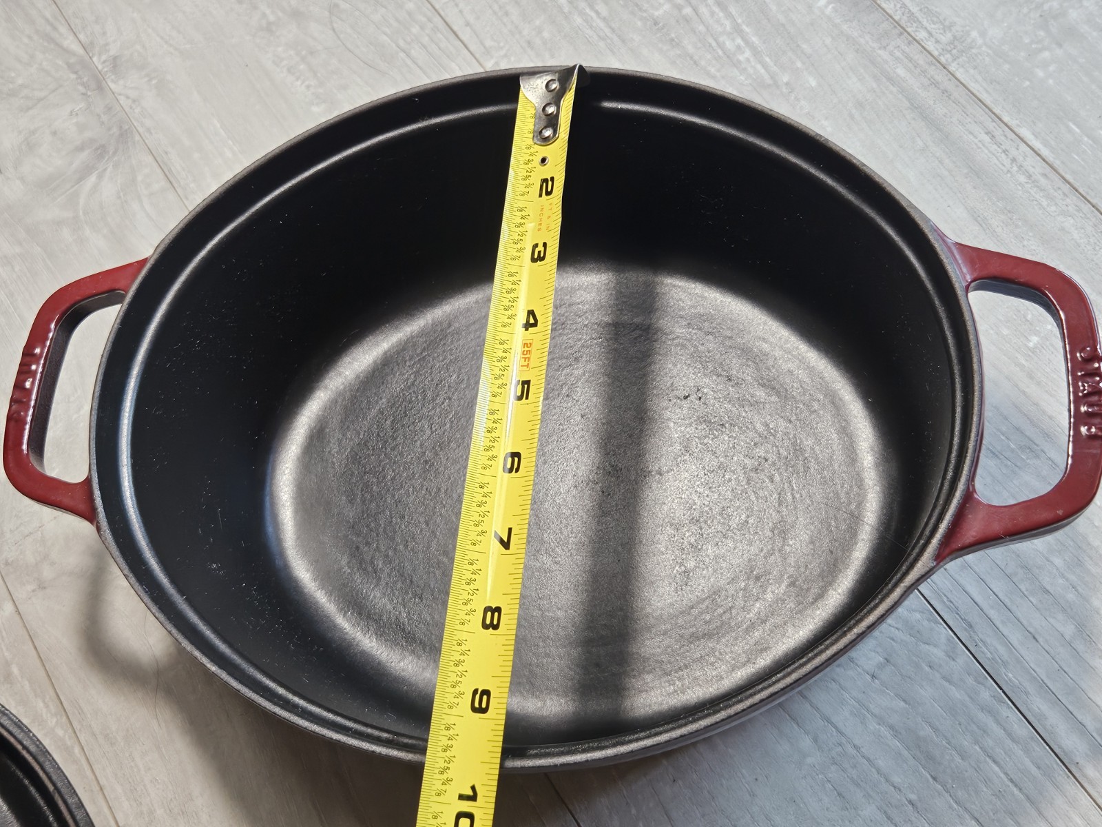 💥STAUB ENAMELED CAST IRON LA COCOTTE DUTCH OVEN 5.75 QT MAROON EXCELLENT