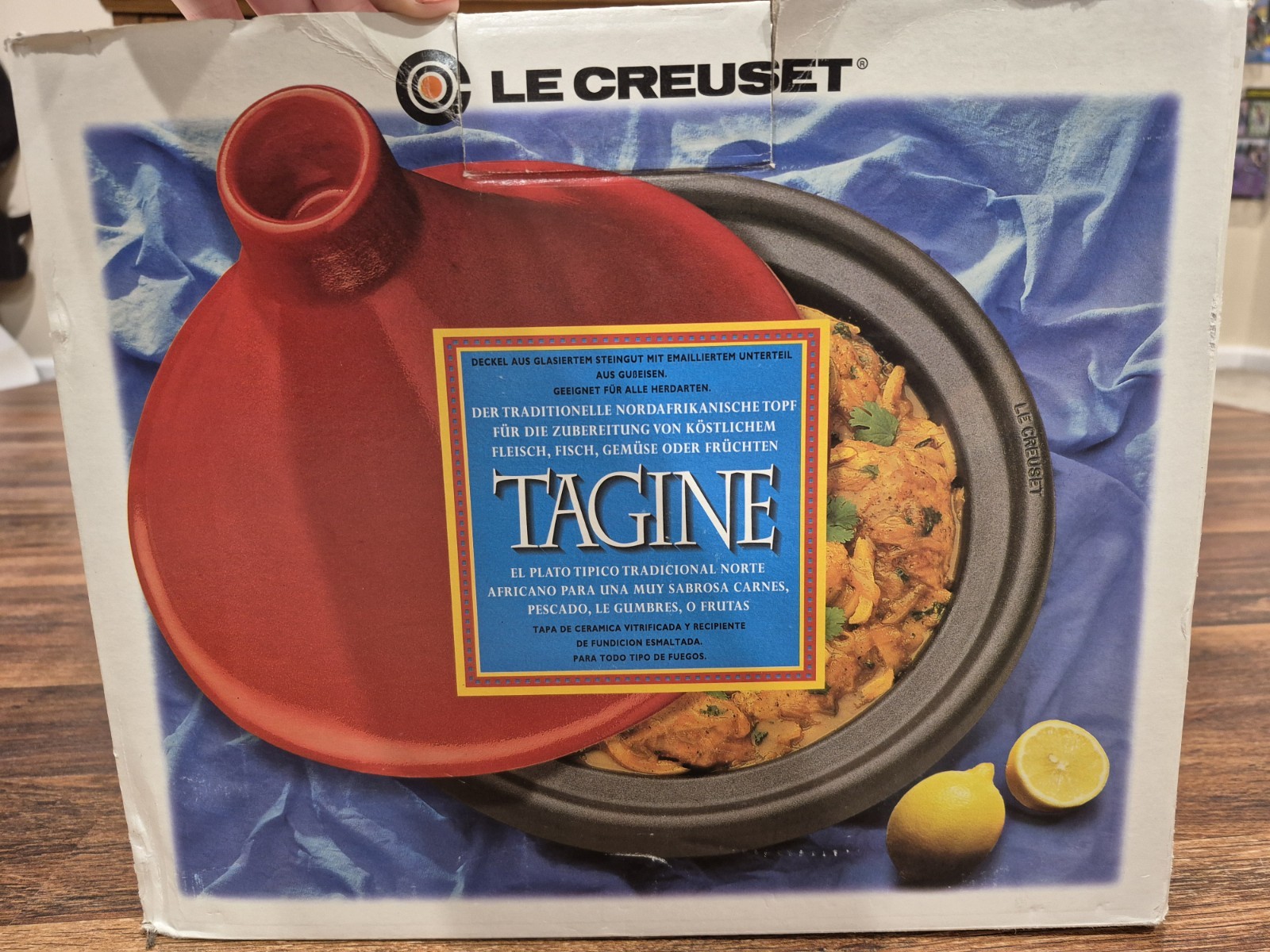 LE CREUSET 27 France Red Enamel Cast-Iron Stoneware 2.5qt Moroccan Tagine