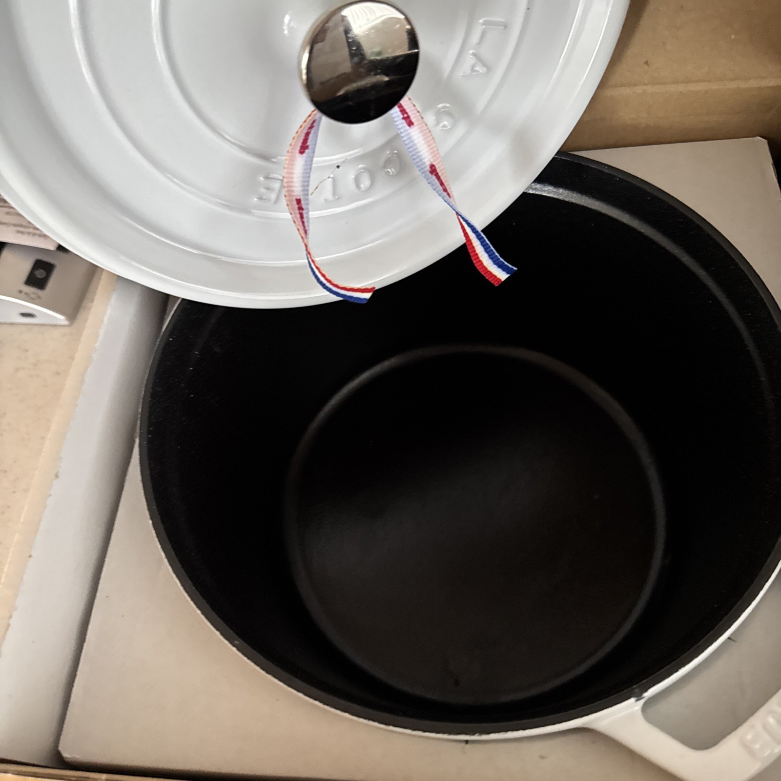 Staub 5 Qt Tall Cocette 24 Cm White NWT NWOB OPEN BOX